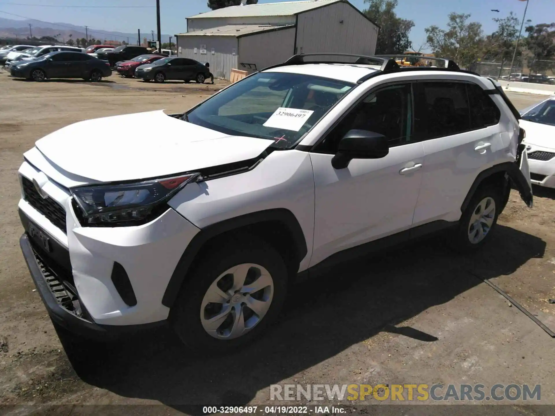 2 Photograph of a damaged car 2T3H1RFV0MC124070 TOYOTA RAV4 2021