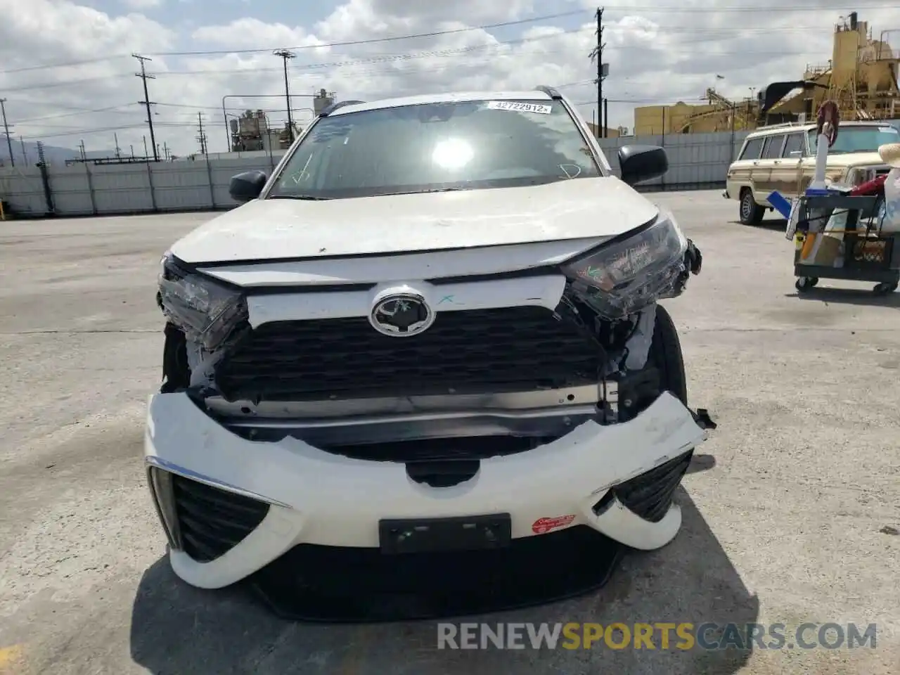 9 Photograph of a damaged car 2T3H1RFV0MC129432 TOYOTA RAV4 2021