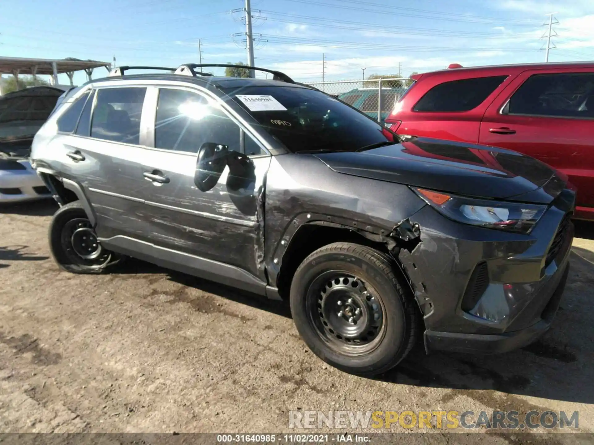 1 Photograph of a damaged car 2T3H1RFV0MC131956 TOYOTA RAV4 2021