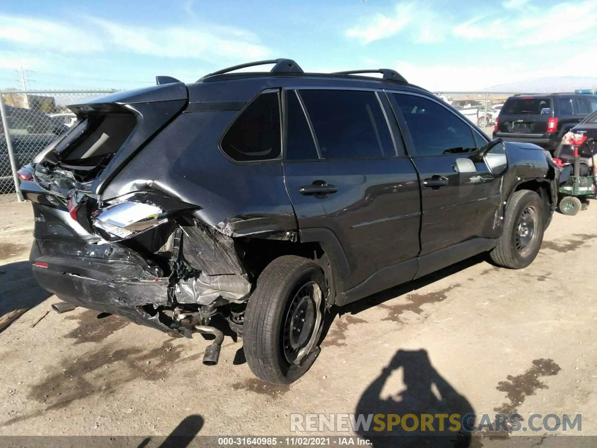 4 Фотография поврежденного автомобиля 2T3H1RFV0MC131956 TOYOTA RAV4 2021