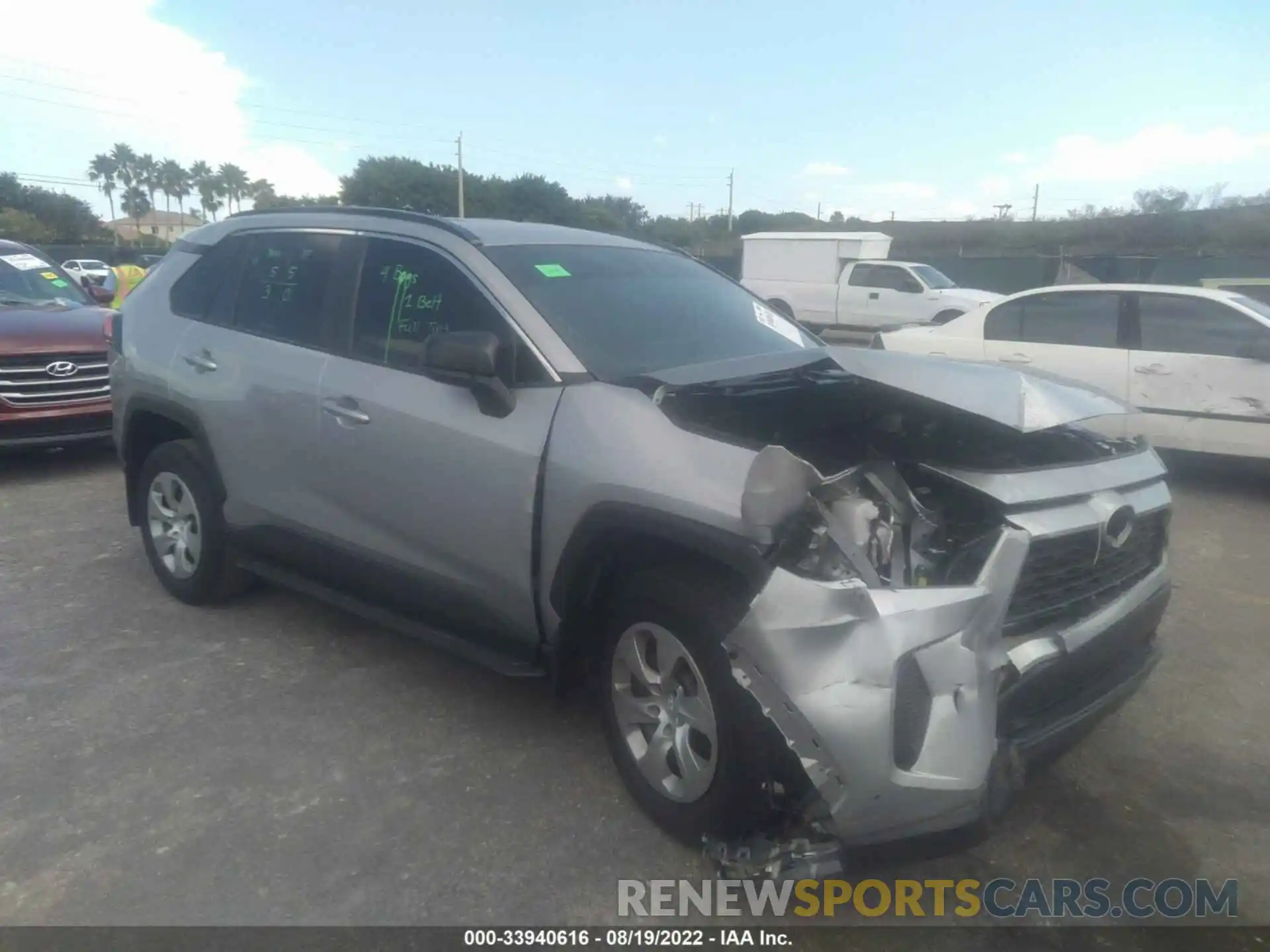 1 Photograph of a damaged car 2T3H1RFV0MC146280 TOYOTA RAV4 2021