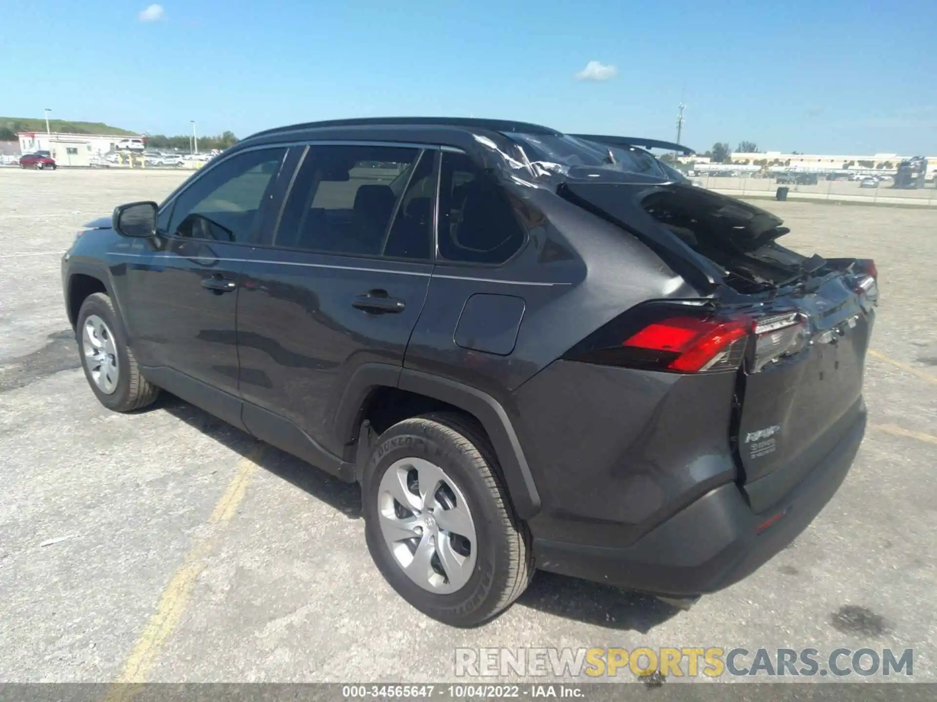 3 Photograph of a damaged car 2T3H1RFV0MC164195 TOYOTA RAV4 2021