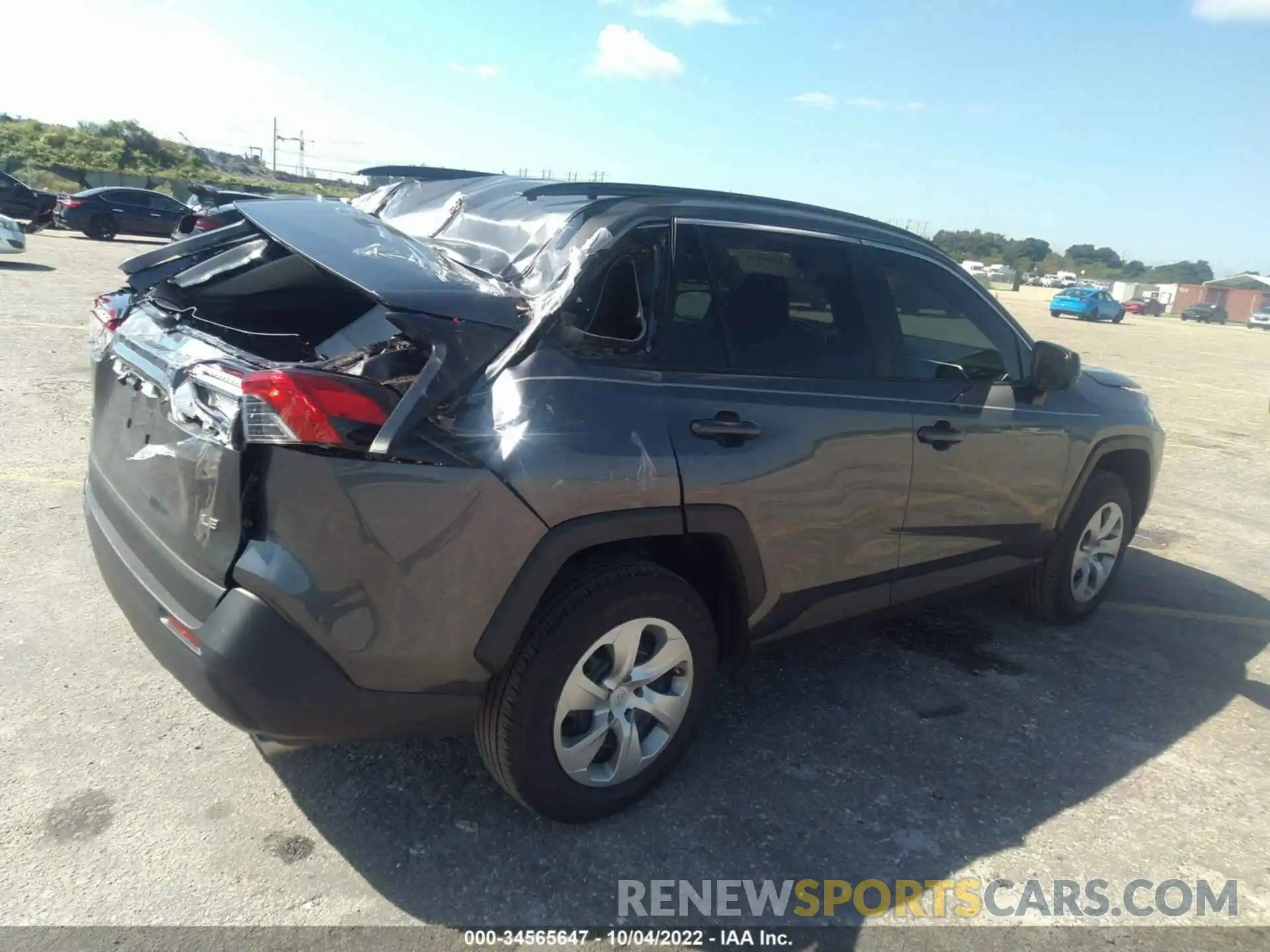 4 Photograph of a damaged car 2T3H1RFV0MC164195 TOYOTA RAV4 2021