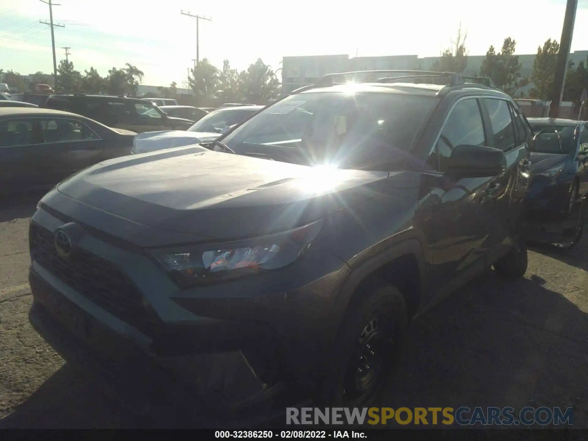 2 Photograph of a damaged car 2T3H1RFV0MC168747 TOYOTA RAV4 2021