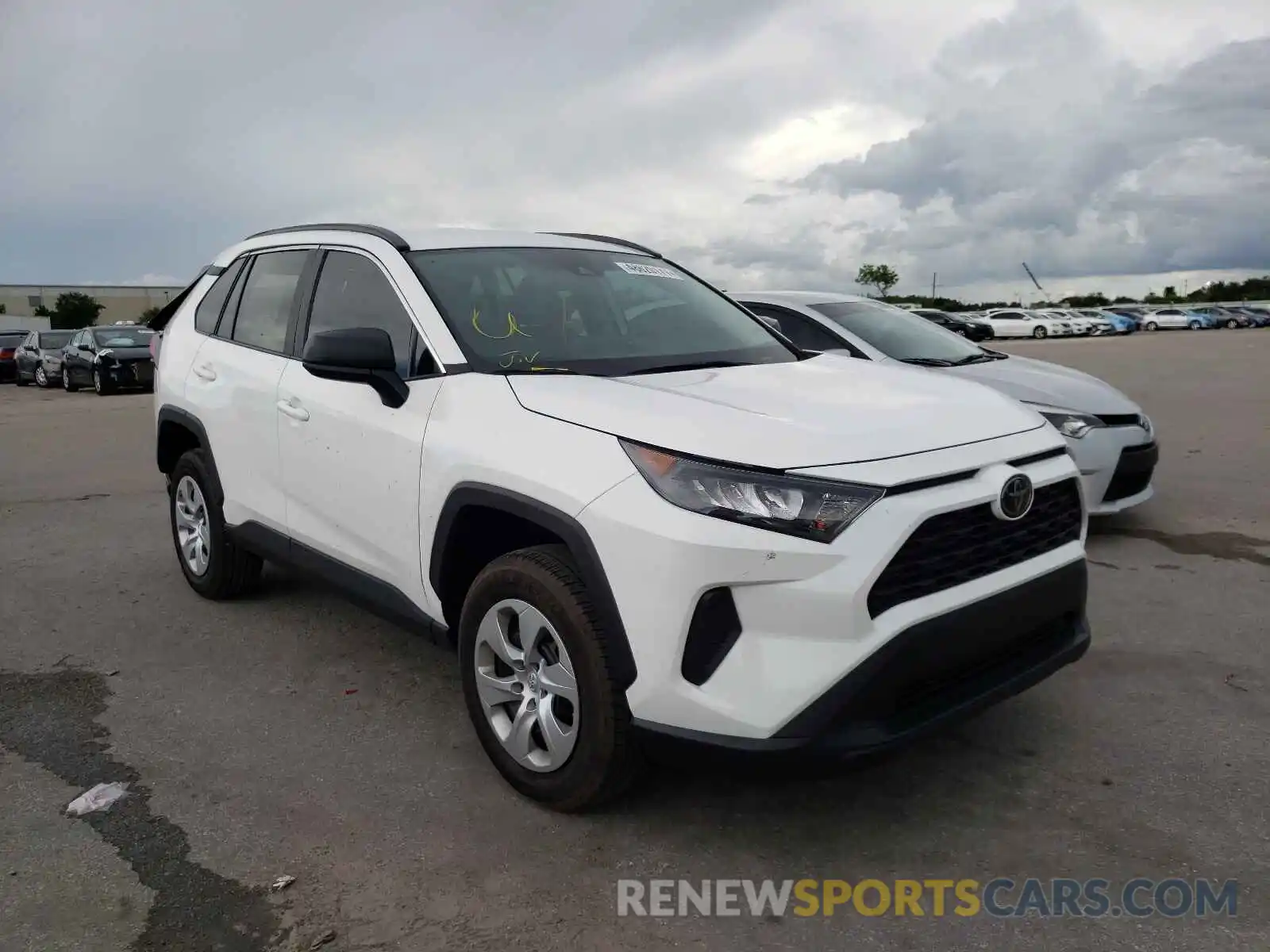 1 Photograph of a damaged car 2T3H1RFV0MW108403 TOYOTA RAV4 2021