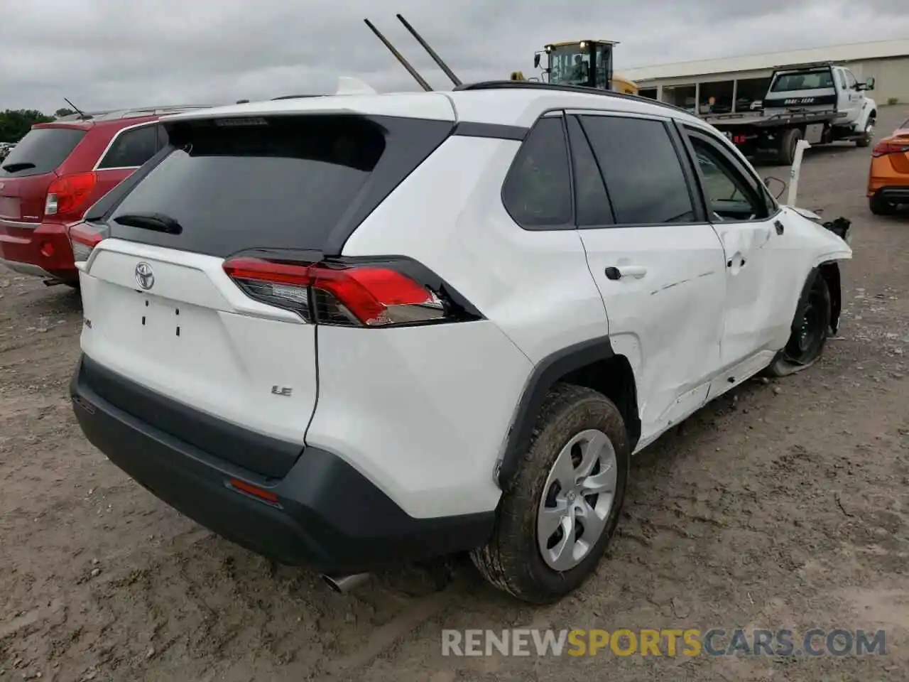 4 Photograph of a damaged car 2T3H1RFV0MW128845 TOYOTA RAV4 2021