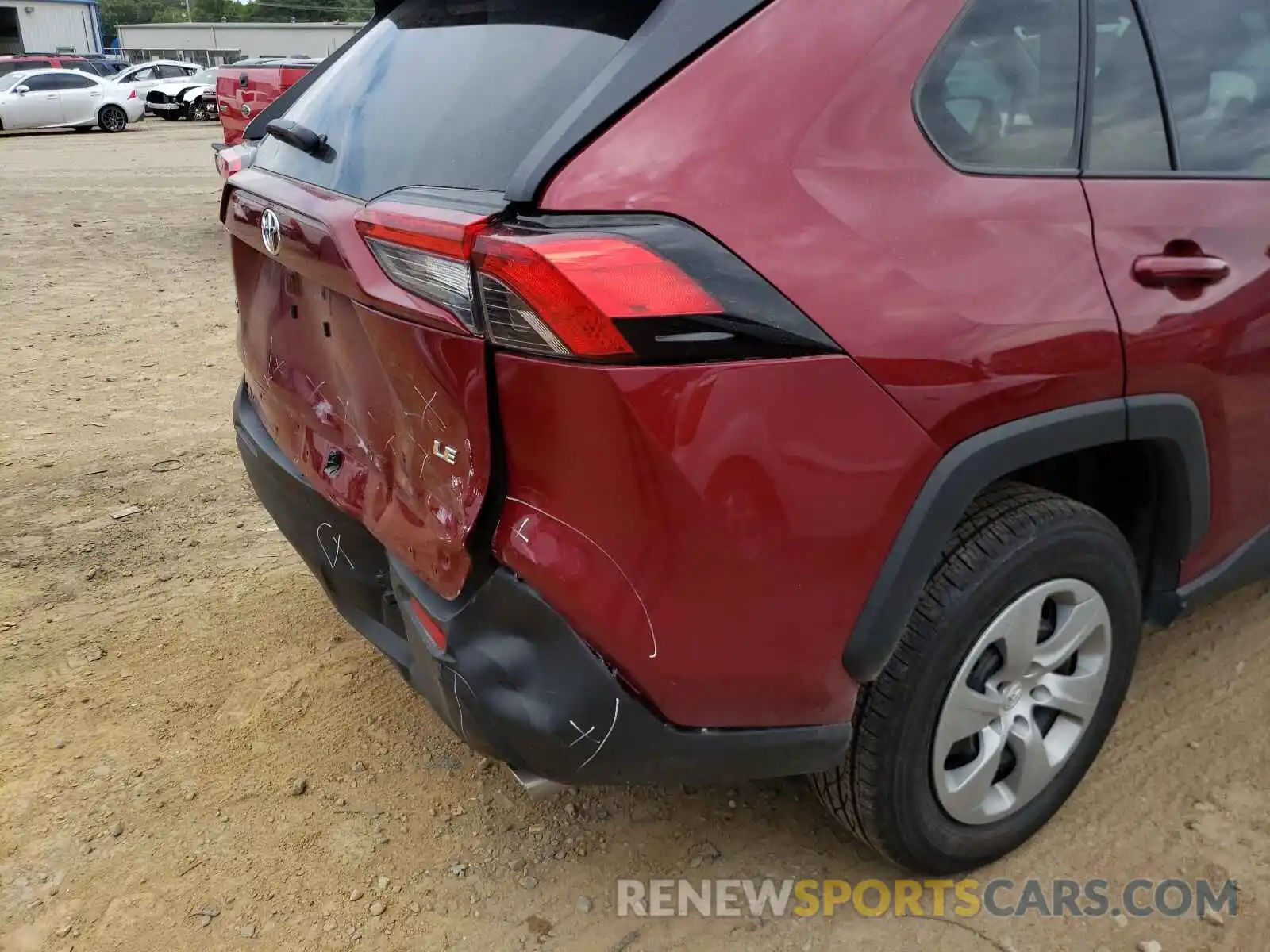 9 Photograph of a damaged car 2T3H1RFV0MW129722 TOYOTA RAV4 2021