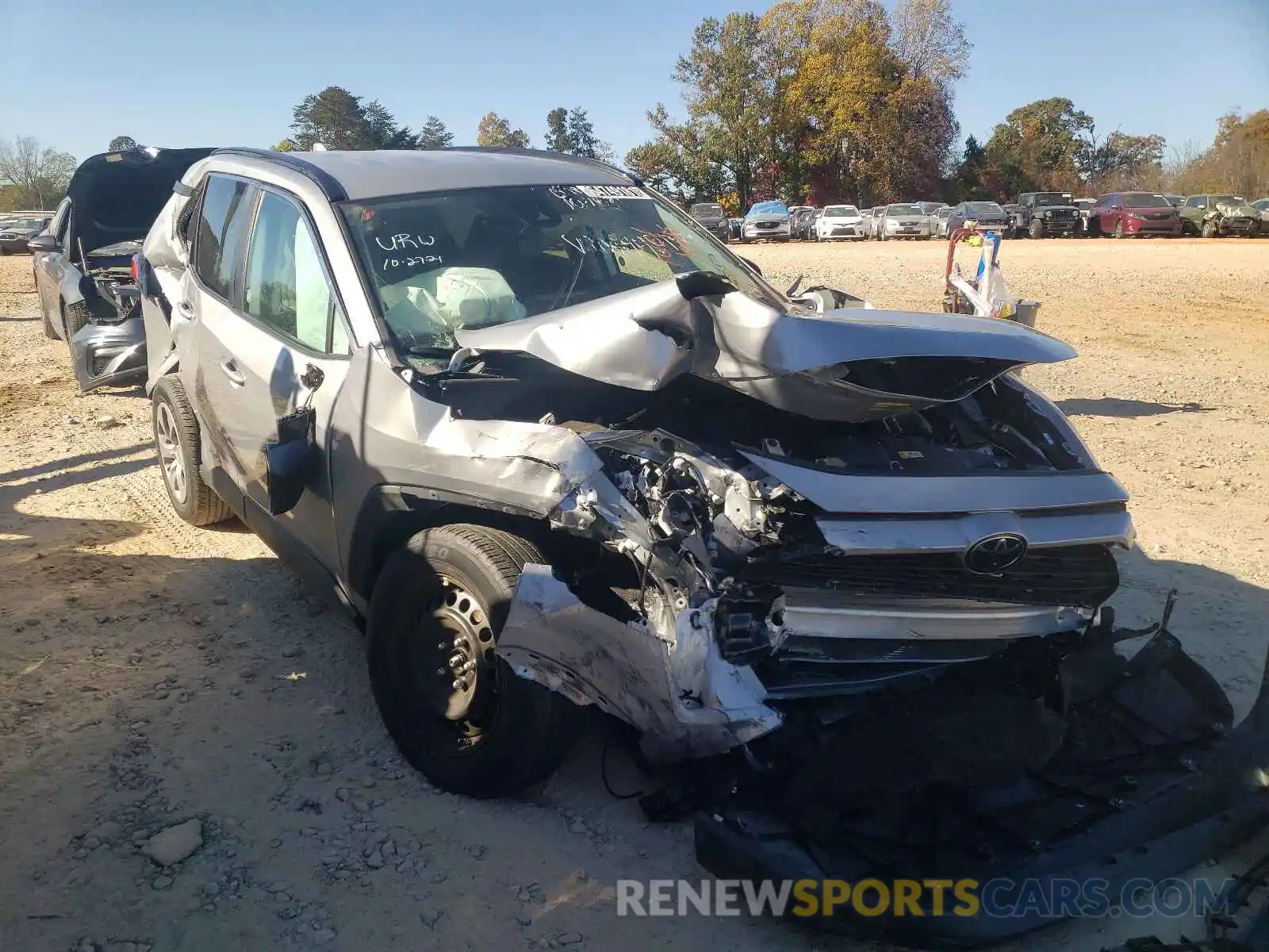 1 Photograph of a damaged car 2T3H1RFV0MW143488 TOYOTA RAV4 2021