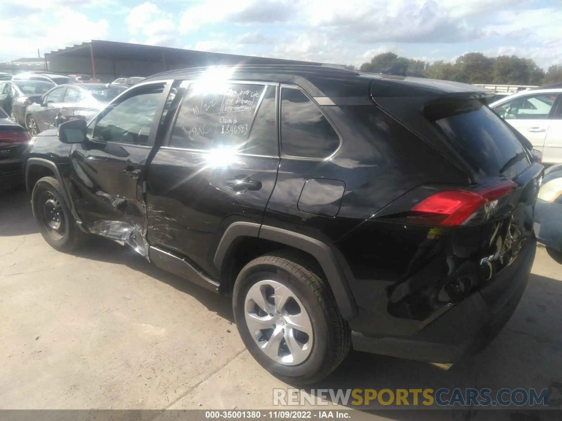 3 Photograph of a damaged car 2T3H1RFV0MW144527 TOYOTA RAV4 2021