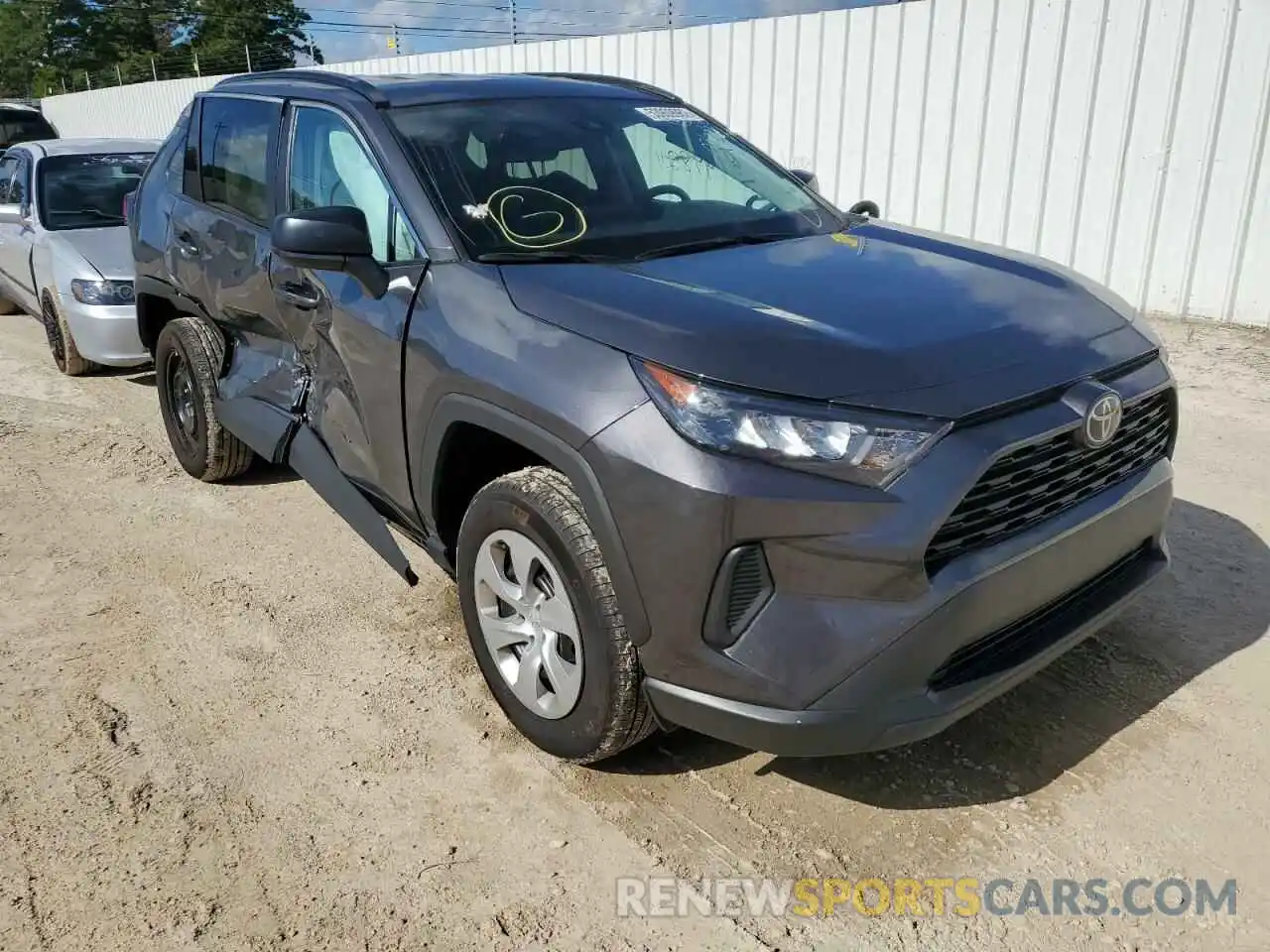 1 Photograph of a damaged car 2T3H1RFV0MW145709 TOYOTA RAV4 2021