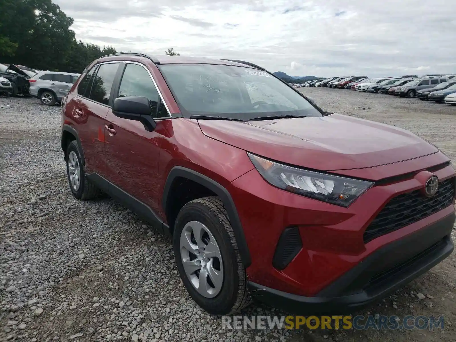 1 Photograph of a damaged car 2T3H1RFV0MW152093 TOYOTA RAV4 2021