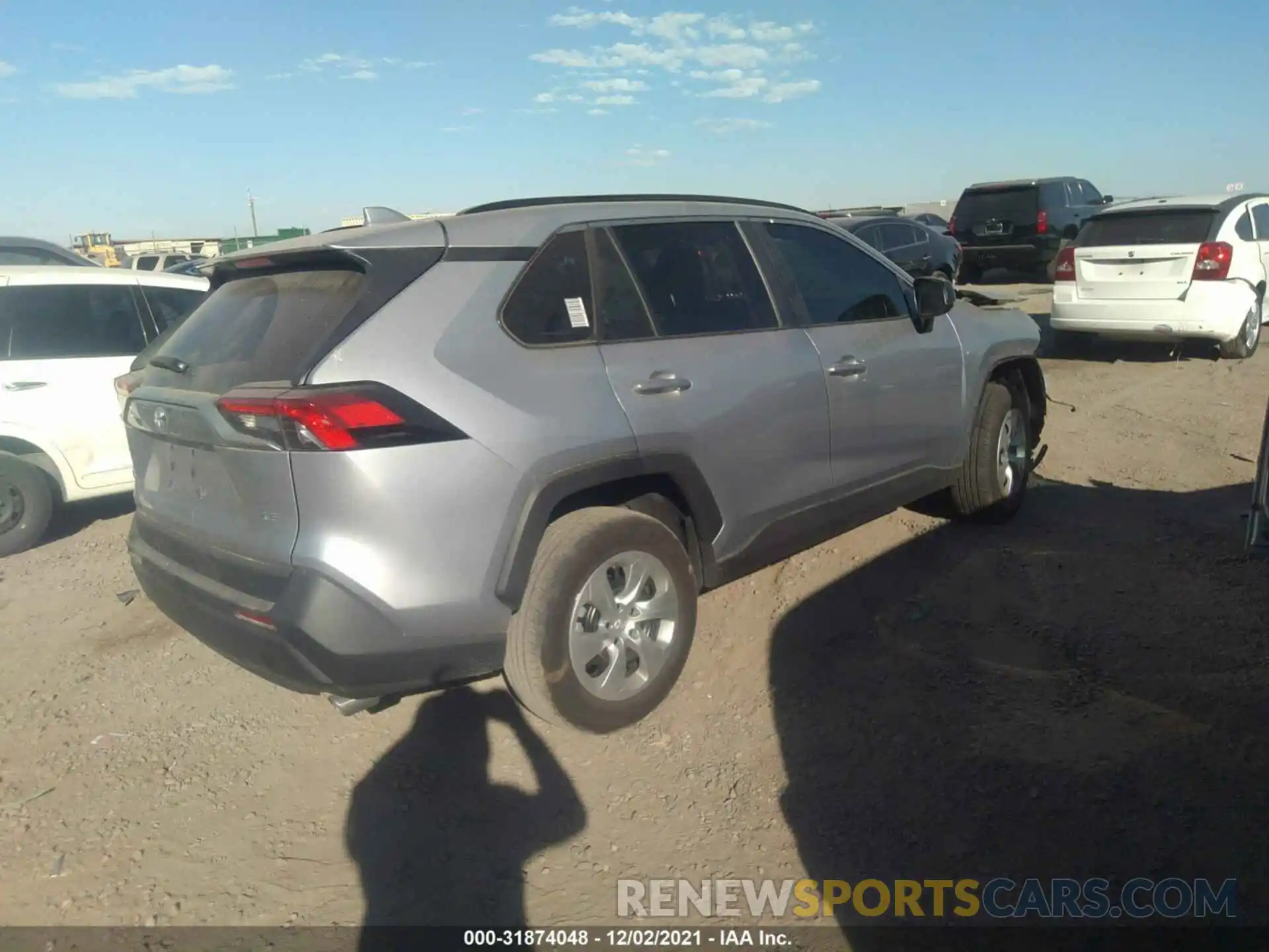 4 Photograph of a damaged car 2T3H1RFV1MC095484 TOYOTA RAV4 2021