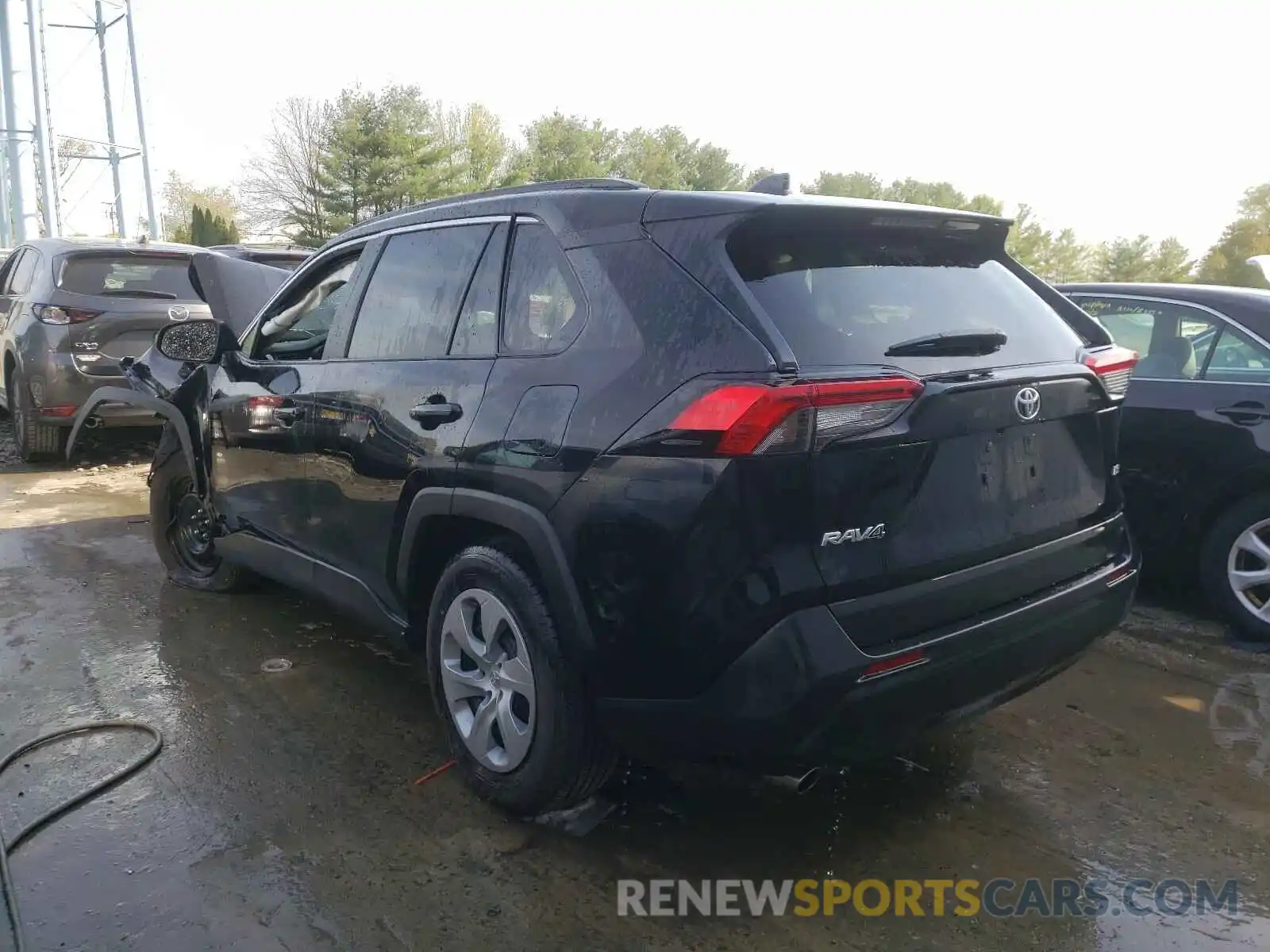 3 Photograph of a damaged car 2T3H1RFV1MC095629 TOYOTA RAV4 2021