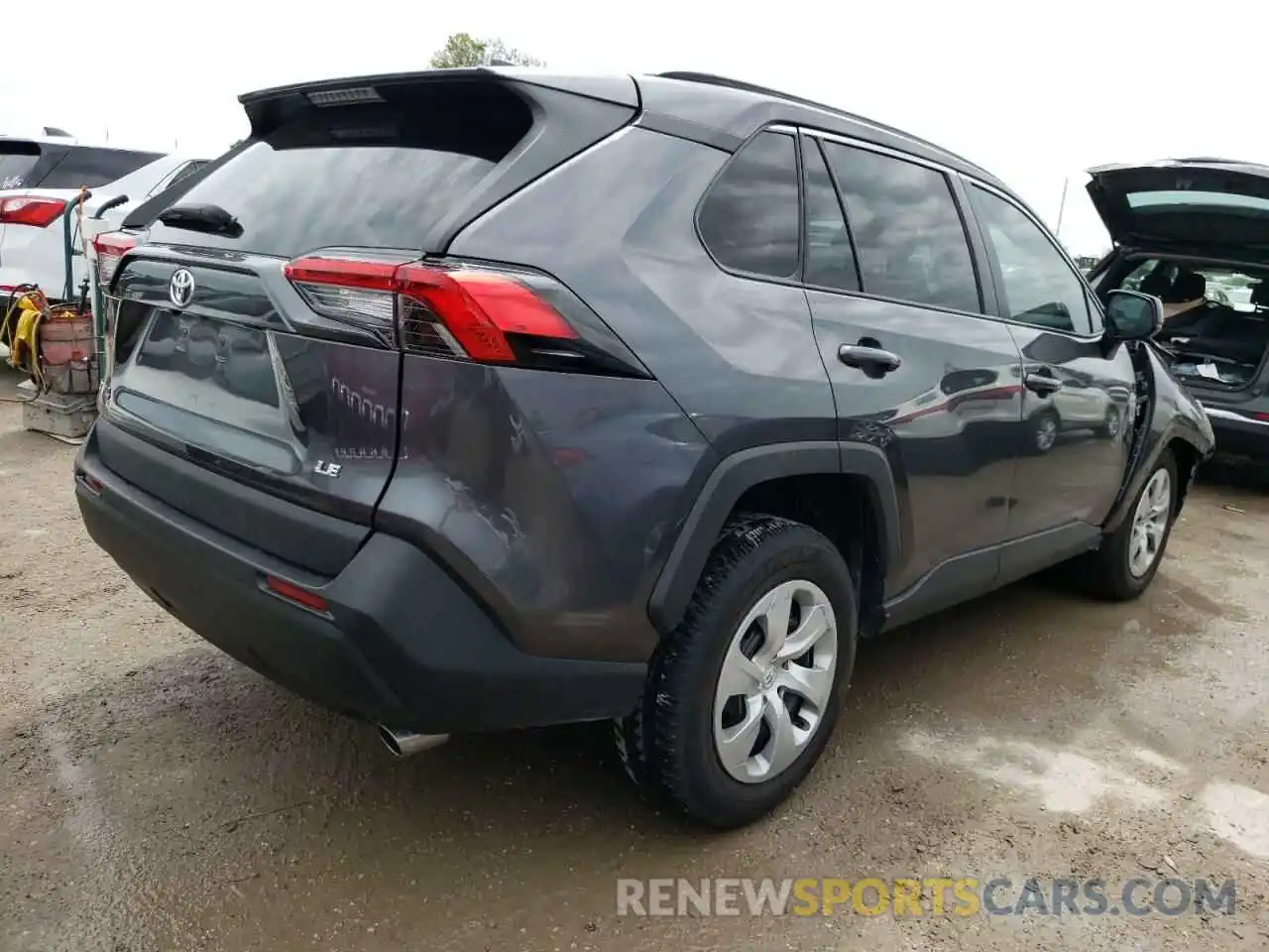 4 Photograph of a damaged car 2T3H1RFV1MC097848 TOYOTA RAV4 2021