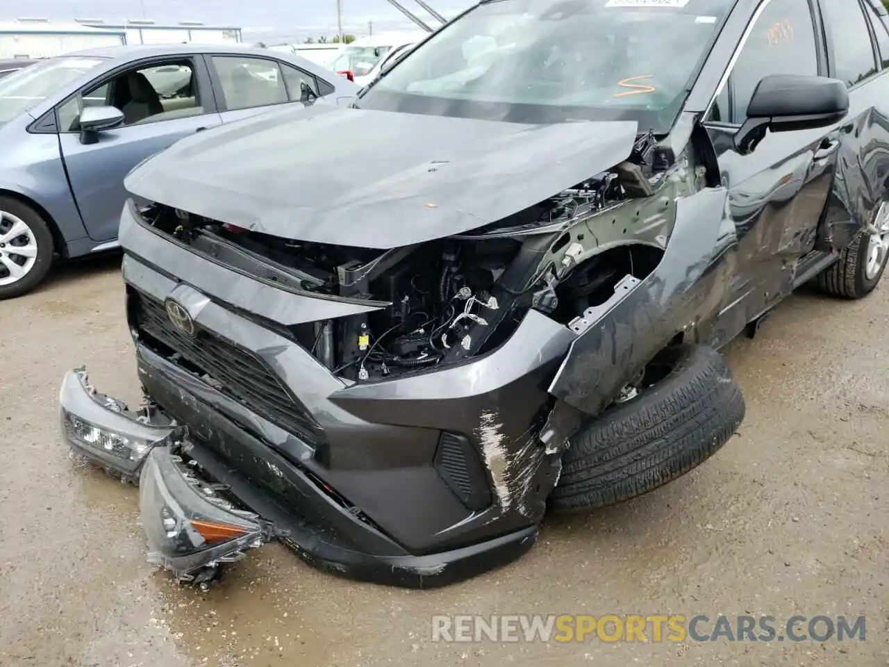 9 Photograph of a damaged car 2T3H1RFV1MC097848 TOYOTA RAV4 2021