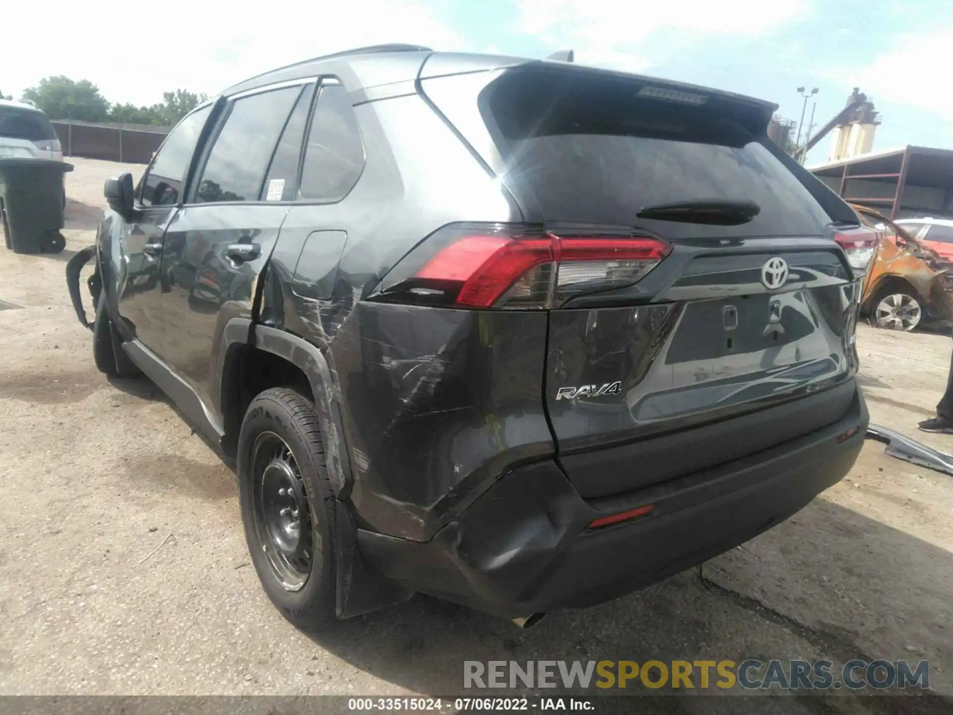 3 Photograph of a damaged car 2T3H1RFV1MC100926 TOYOTA RAV4 2021