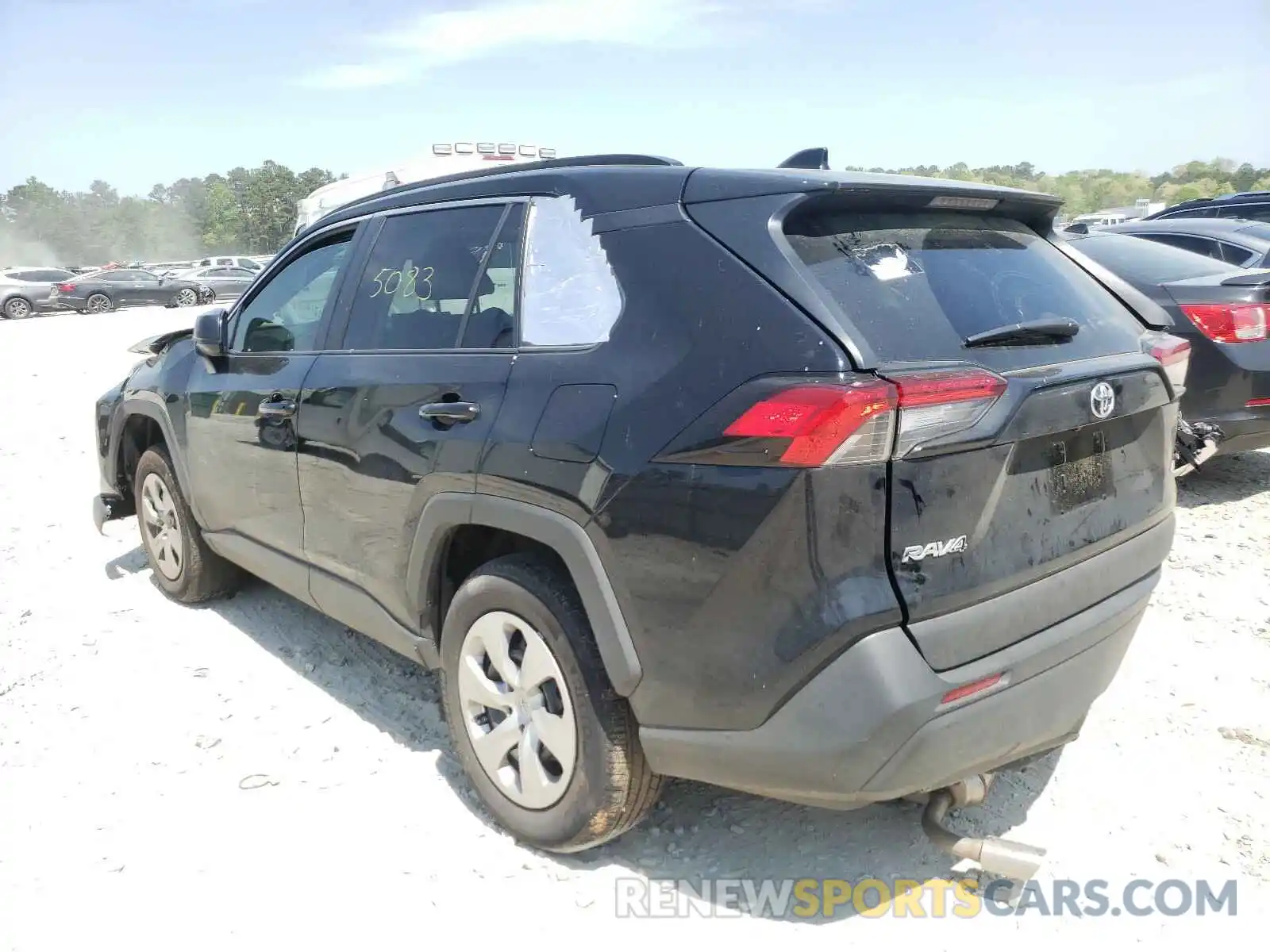 3 Photograph of a damaged car 2T3H1RFV1MC109500 TOYOTA RAV4 2021