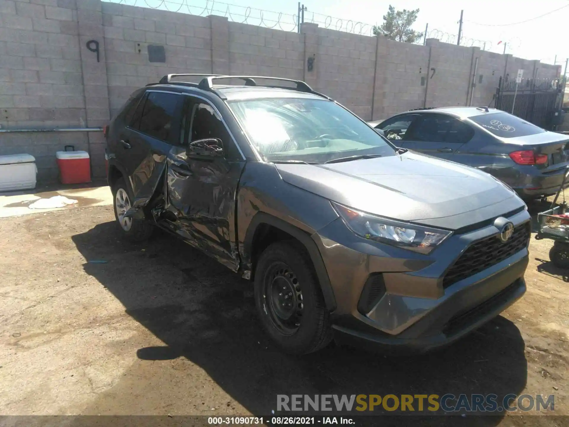 1 Фотография поврежденного автомобиля 2T3H1RFV1MC130301 TOYOTA RAV4 2021