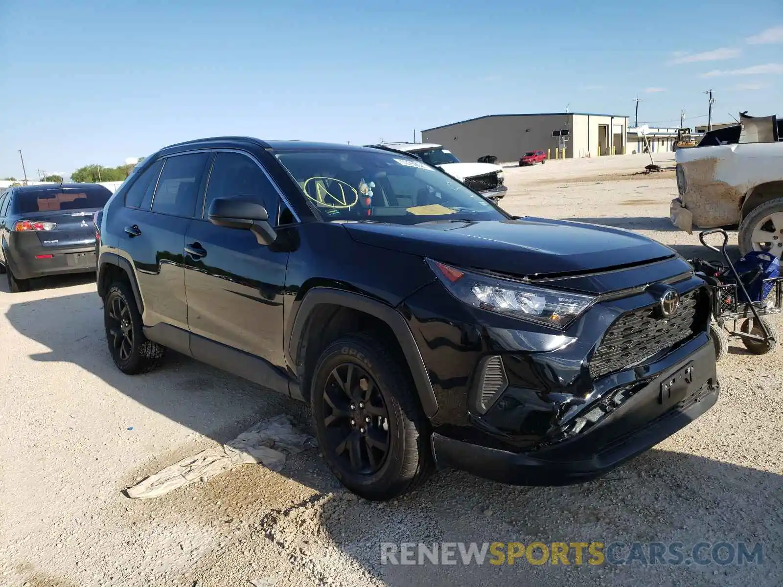 1 Photograph of a damaged car 2T3H1RFV1MC138785 TOYOTA RAV4 2021