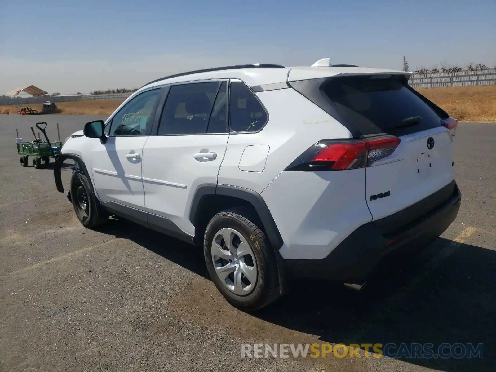 3 Фотография поврежденного автомобиля 2T3H1RFV1MW123847 TOYOTA RAV4 2021