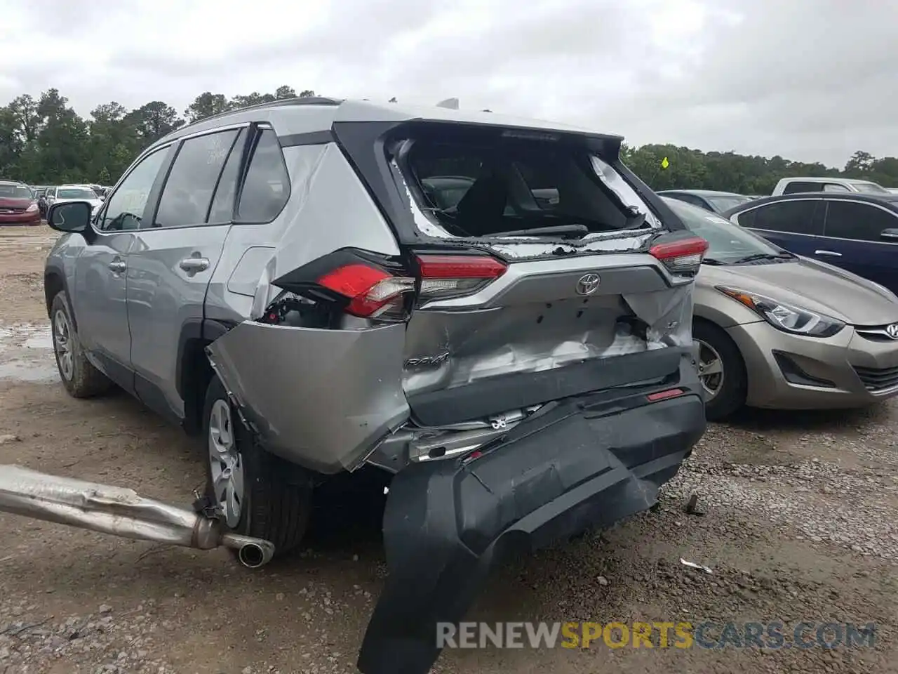 3 Photograph of a damaged car 2T3H1RFV1MW136226 TOYOTA RAV4 2021