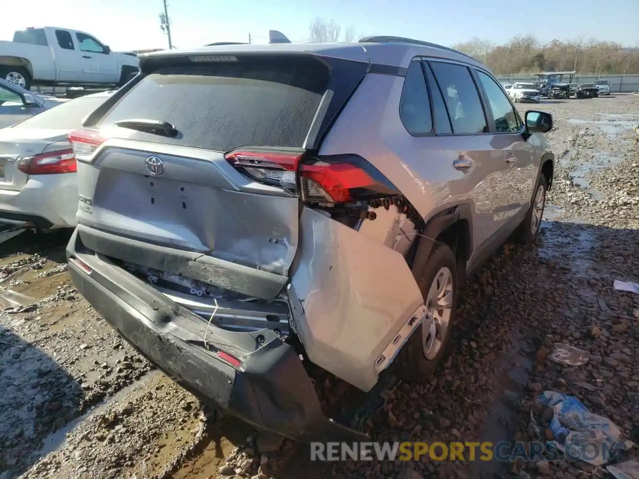 4 Photograph of a damaged car 2T3H1RFV1MW148926 TOYOTA RAV4 2021