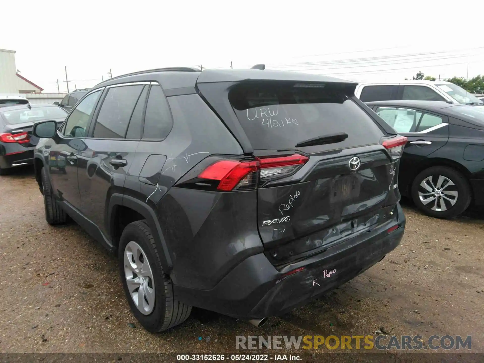 3 Photograph of a damaged car 2T3H1RFV1MW150546 TOYOTA RAV4 2021