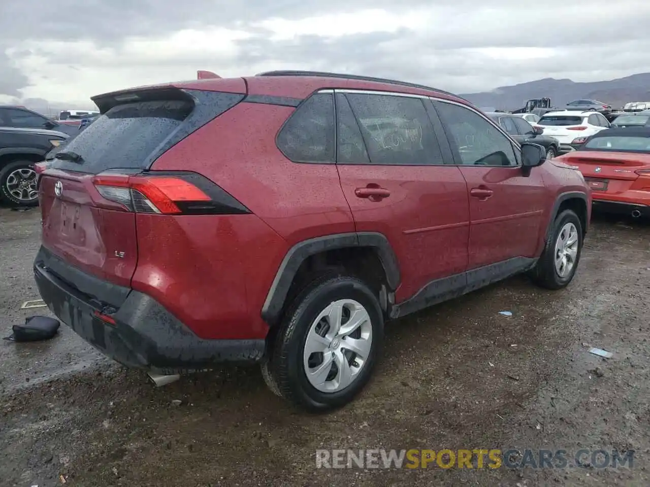 3 Photograph of a damaged car 2T3H1RFV1MW172482 TOYOTA RAV4 2021