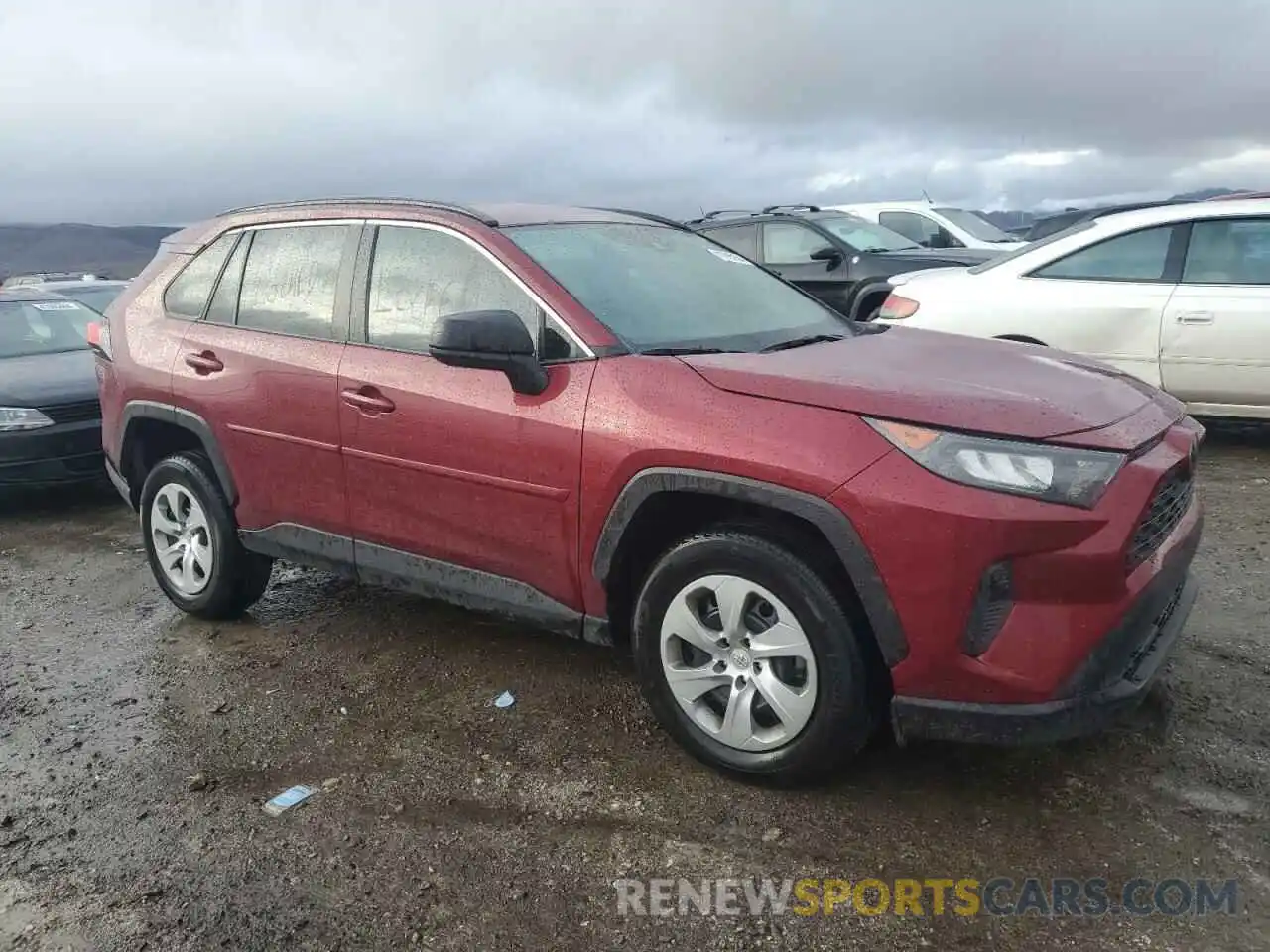 4 Photograph of a damaged car 2T3H1RFV1MW172482 TOYOTA RAV4 2021