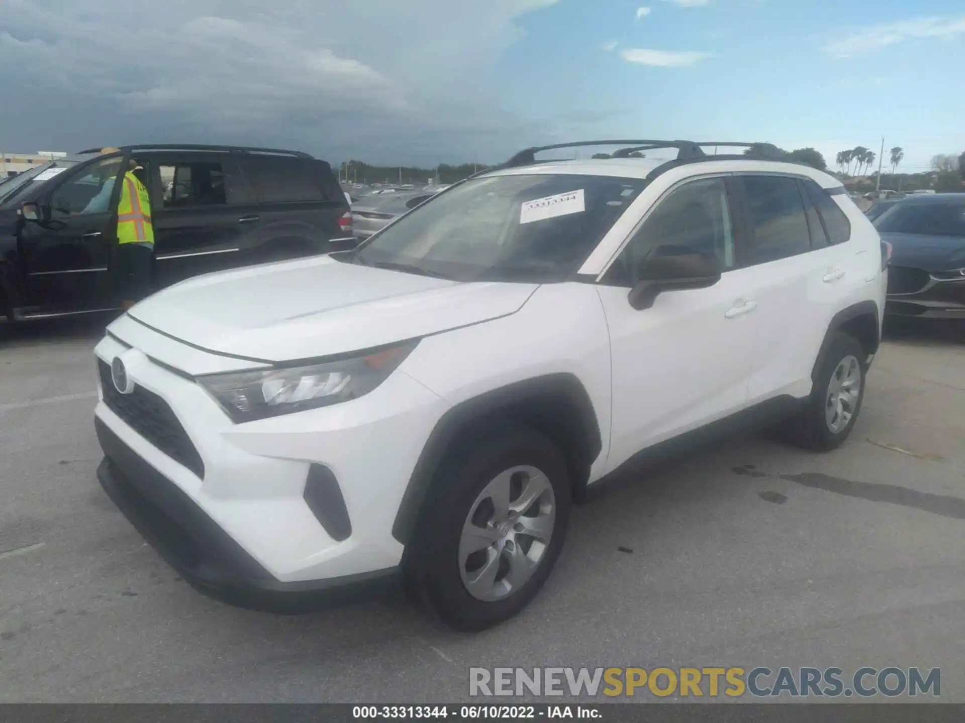 2 Photograph of a damaged car 2T3H1RFV2MC094215 TOYOTA RAV4 2021