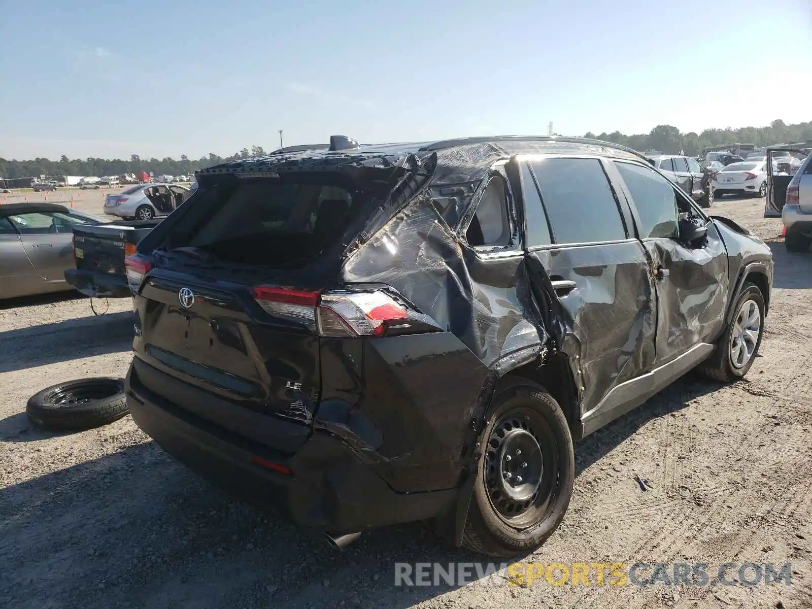 4 Photograph of a damaged car 2T3H1RFV2MC105665 TOYOTA RAV4 2021