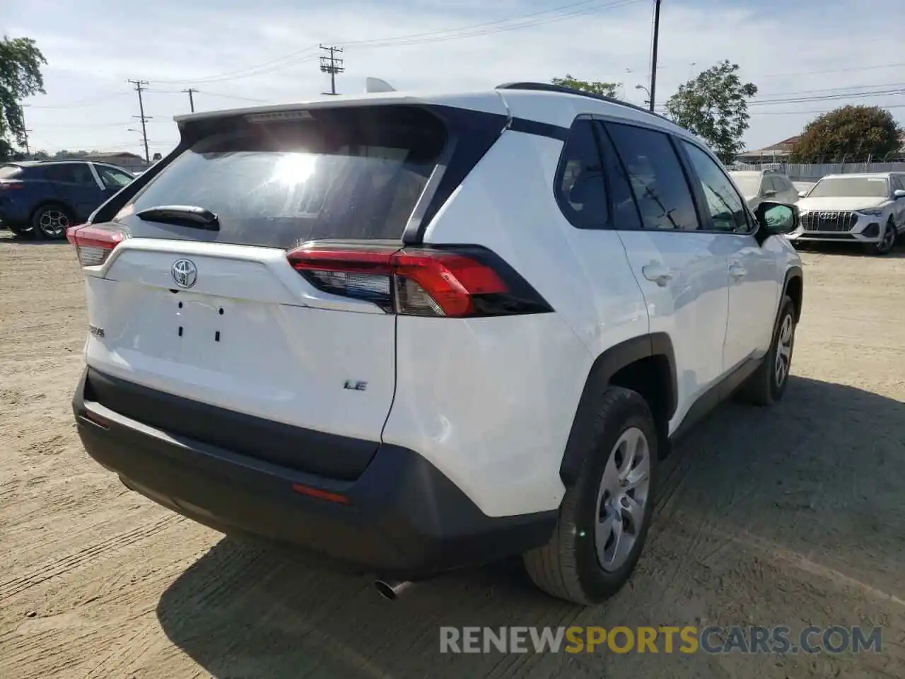 4 Photograph of a damaged car 2T3H1RFV2MC107951 TOYOTA RAV4 2021