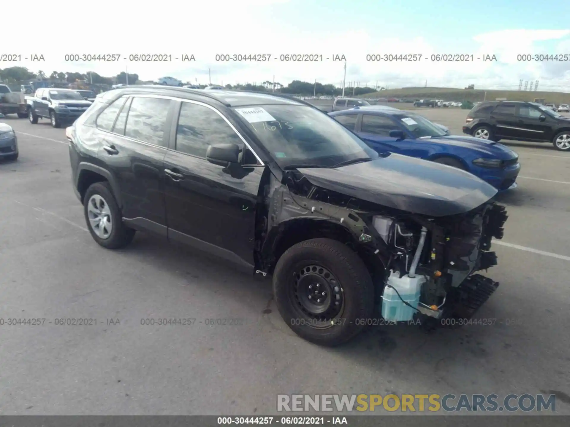 1 Photograph of a damaged car 2T3H1RFV2MC111028 TOYOTA RAV4 2021