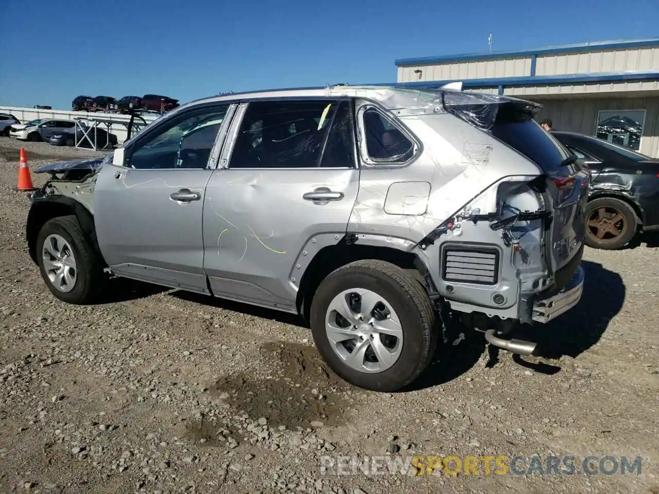 3 Photograph of a damaged car 2T3H1RFV2MC117234 TOYOTA RAV4 2021