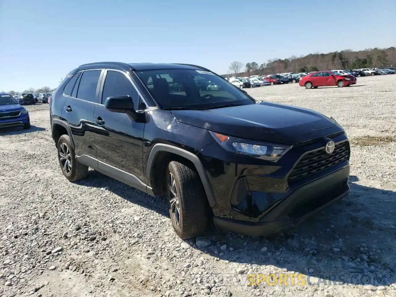 1 Photograph of a damaged car 2T3H1RFV2MC121073 TOYOTA RAV4 2021