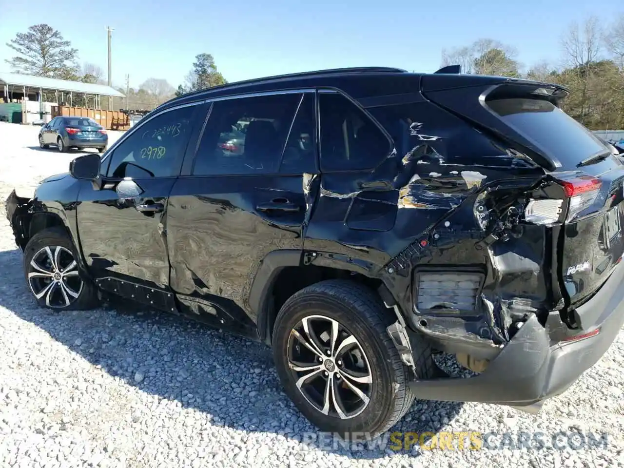 9 Photograph of a damaged car 2T3H1RFV2MC121073 TOYOTA RAV4 2021