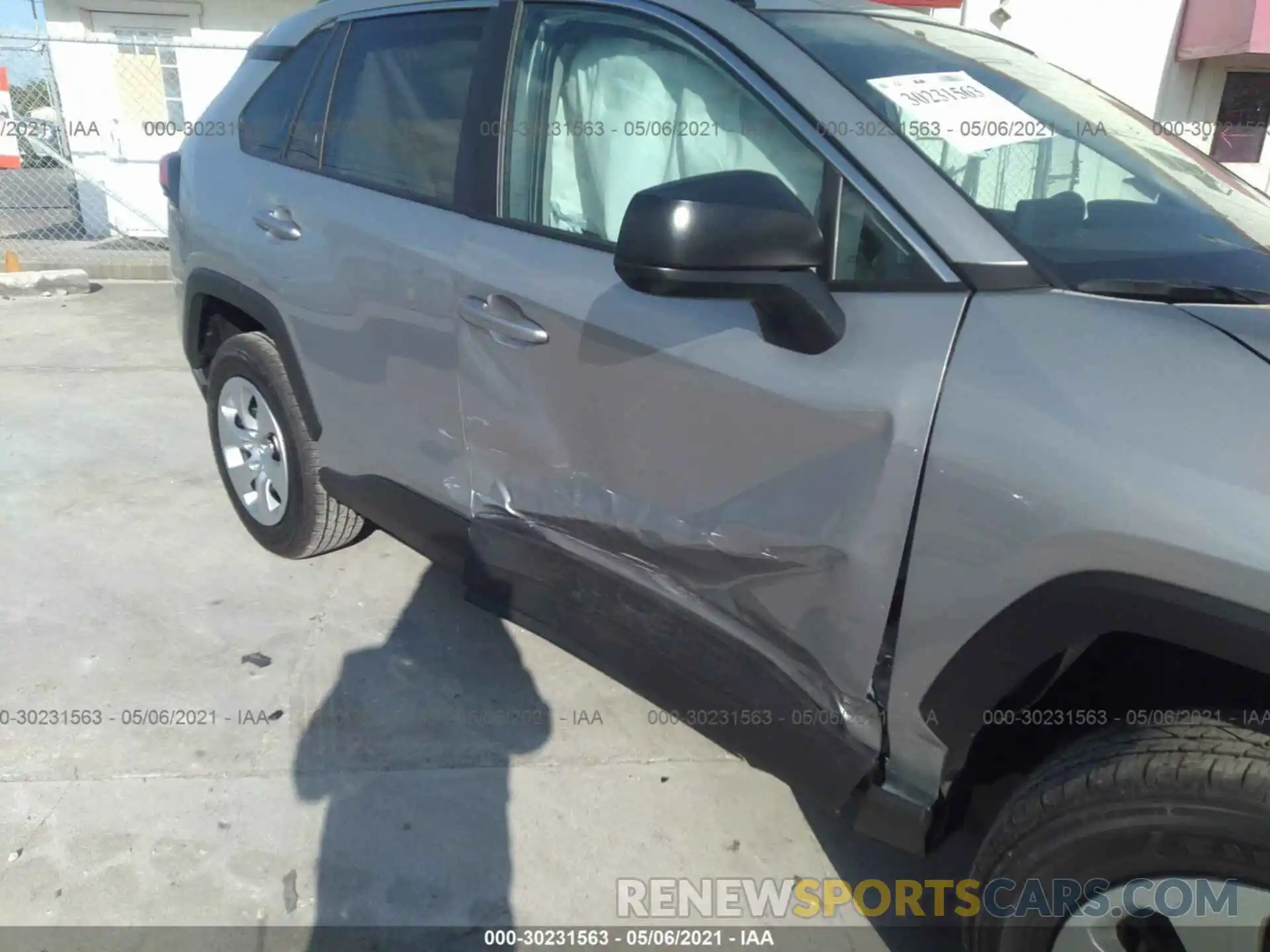 6 Photograph of a damaged car 2T3H1RFV2MC131246 TOYOTA RAV4 2021