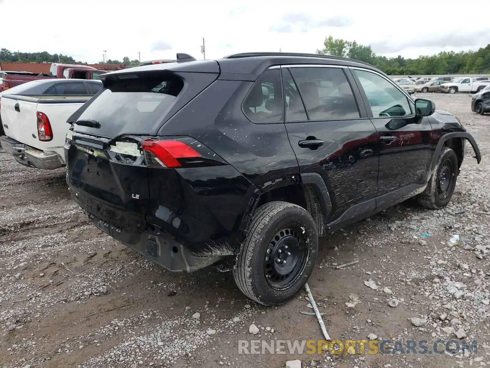 4 Photograph of a damaged car 2T3H1RFV2MC131957 TOYOTA RAV4 2021