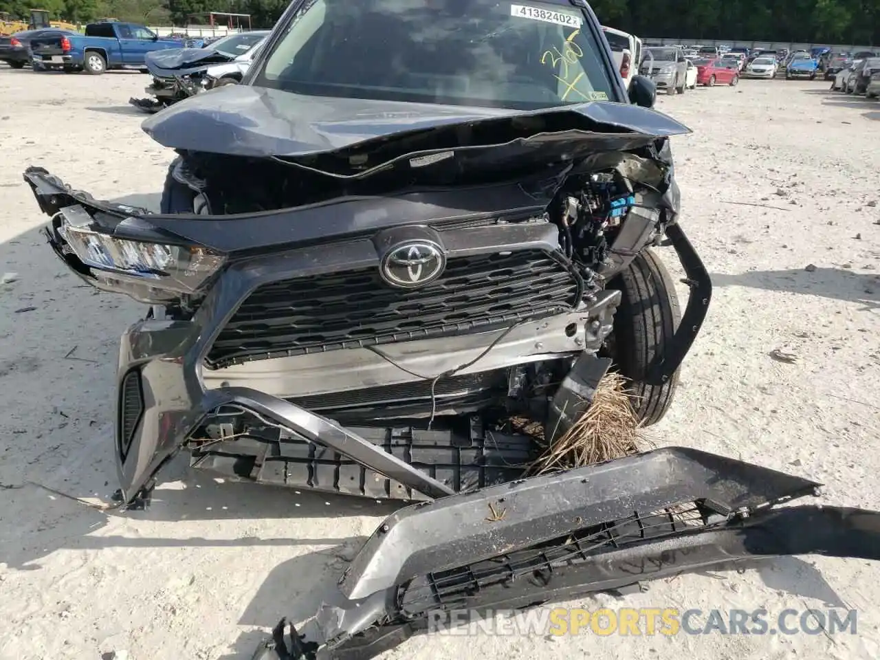 9 Photograph of a damaged car 2T3H1RFV2MC146278 TOYOTA RAV4 2021