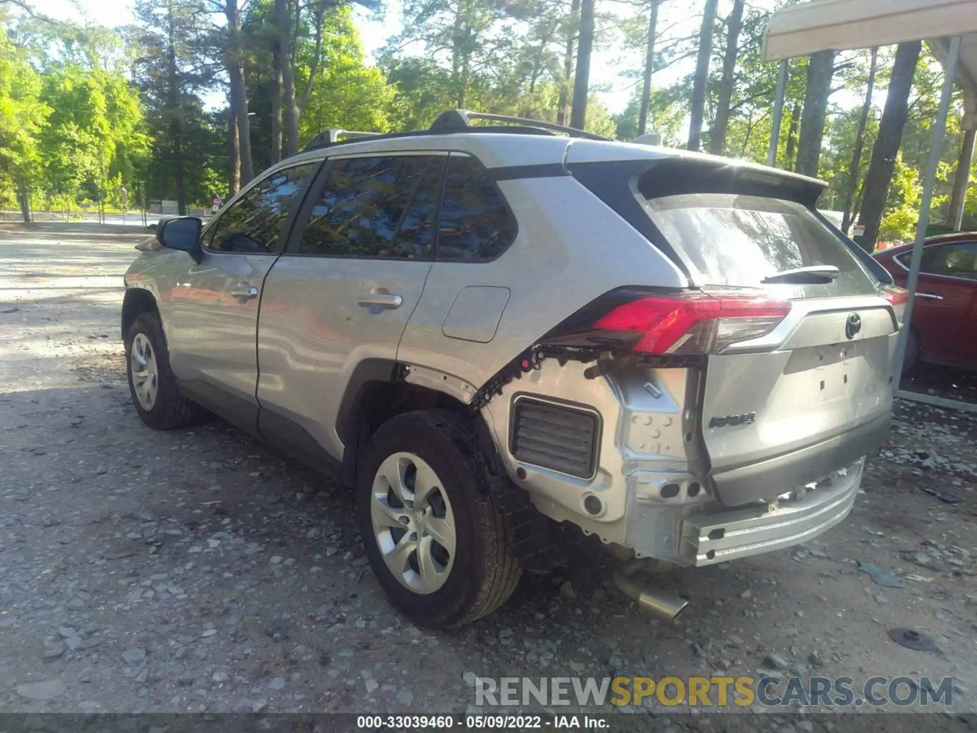 3 Photograph of a damaged car 2T3H1RFV2MC151660 TOYOTA RAV4 2021