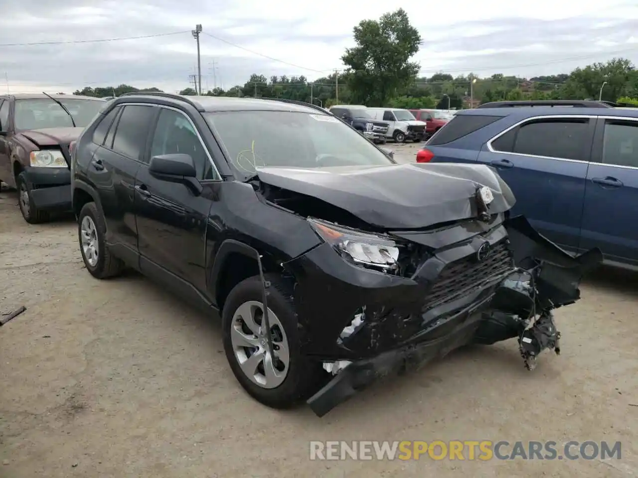 1 Photograph of a damaged car 2T3H1RFV2MC156177 TOYOTA RAV4 2021