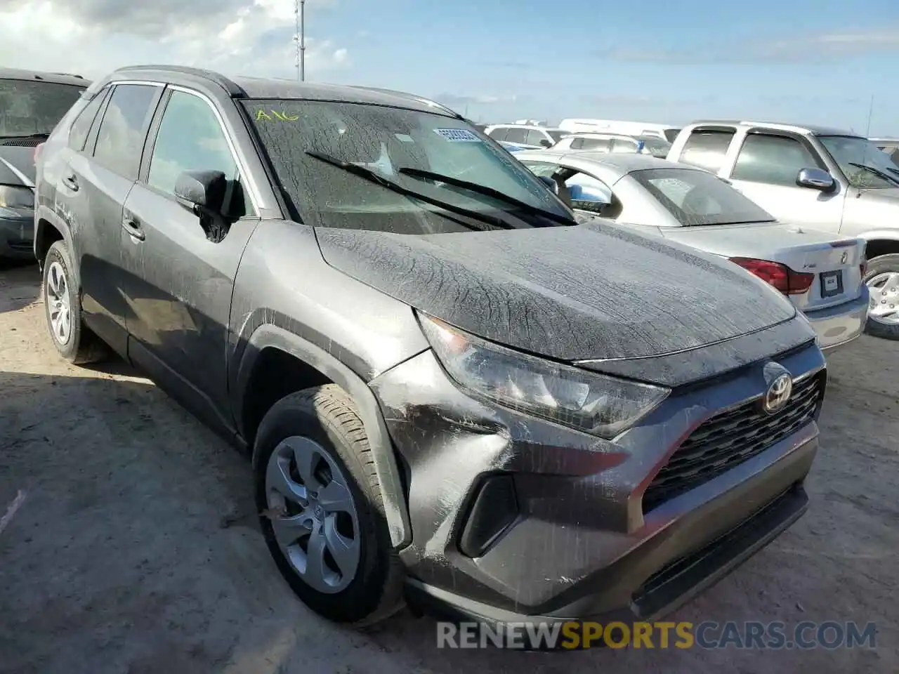 1 Photograph of a damaged car 2T3H1RFV2MC167678 TOYOTA RAV4 2021