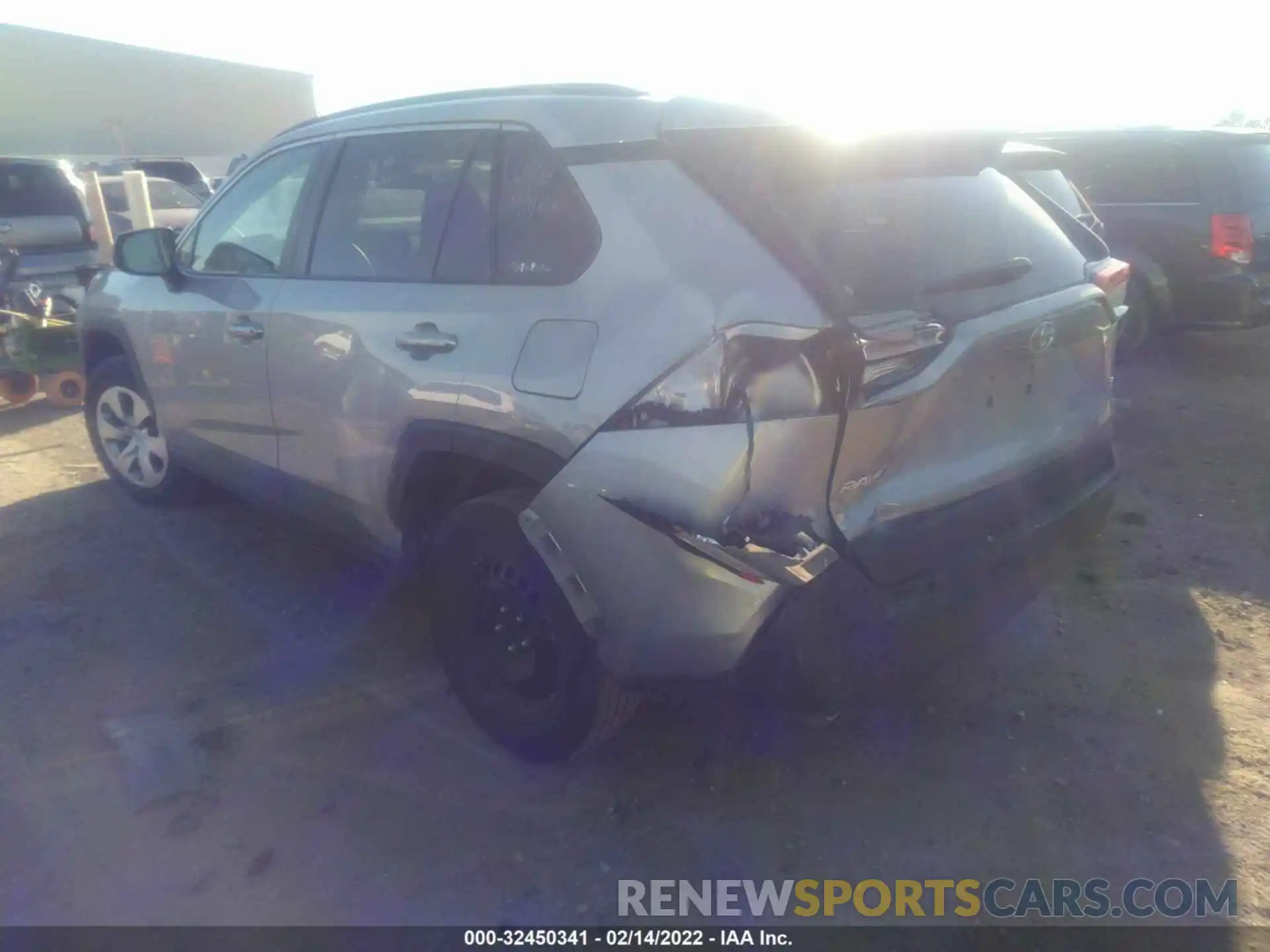 3 Фотография поврежденного автомобиля 2T3H1RFV2MW137062 TOYOTA RAV4 2021