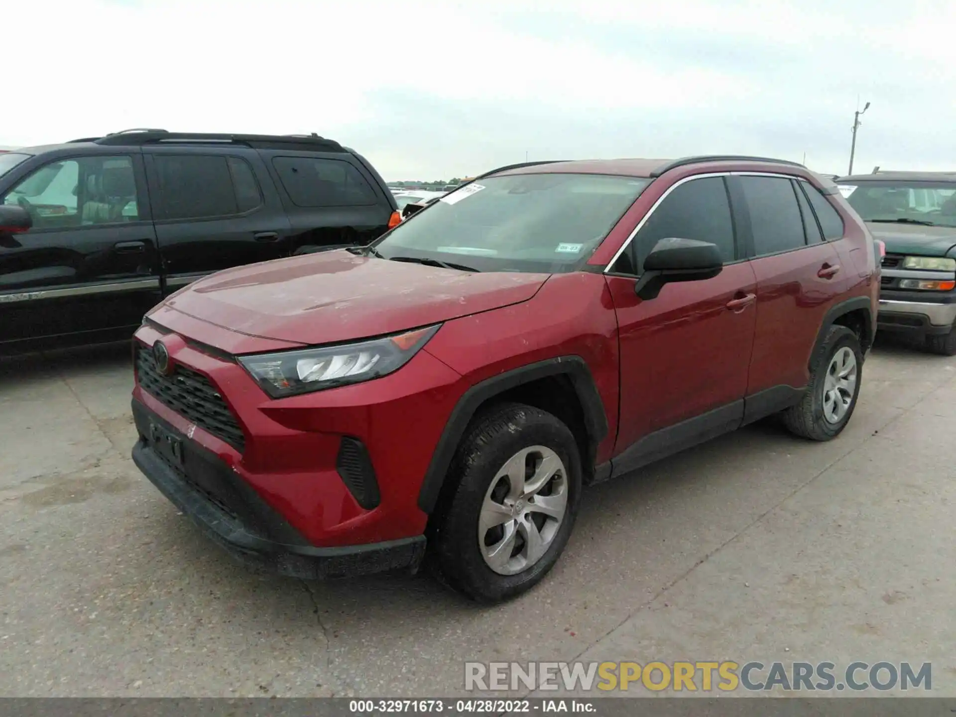 2 Photograph of a damaged car 2T3H1RFV2MW146005 TOYOTA RAV4 2021