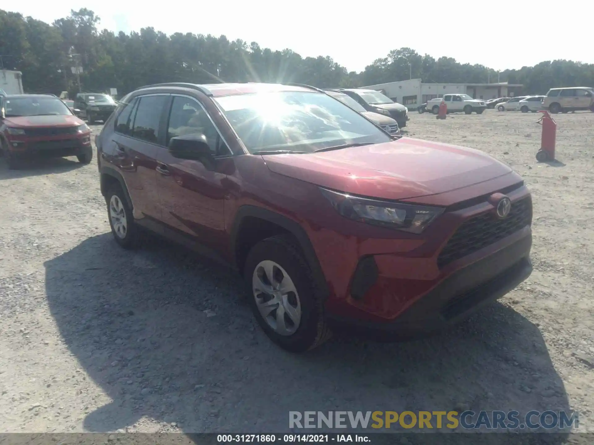 1 Photograph of a damaged car 2T3H1RFV2MW150894 TOYOTA RAV4 2021