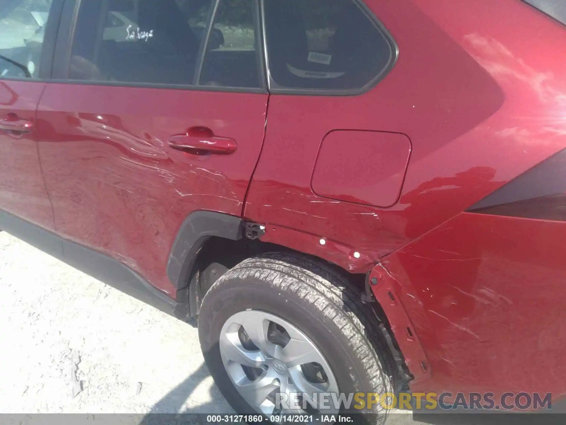 6 Photograph of a damaged car 2T3H1RFV2MW150894 TOYOTA RAV4 2021