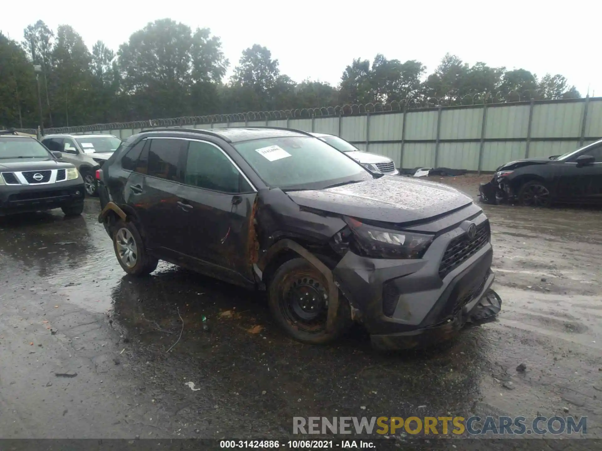 1 Photograph of a damaged car 2T3H1RFV3MC097365 TOYOTA RAV4 2021