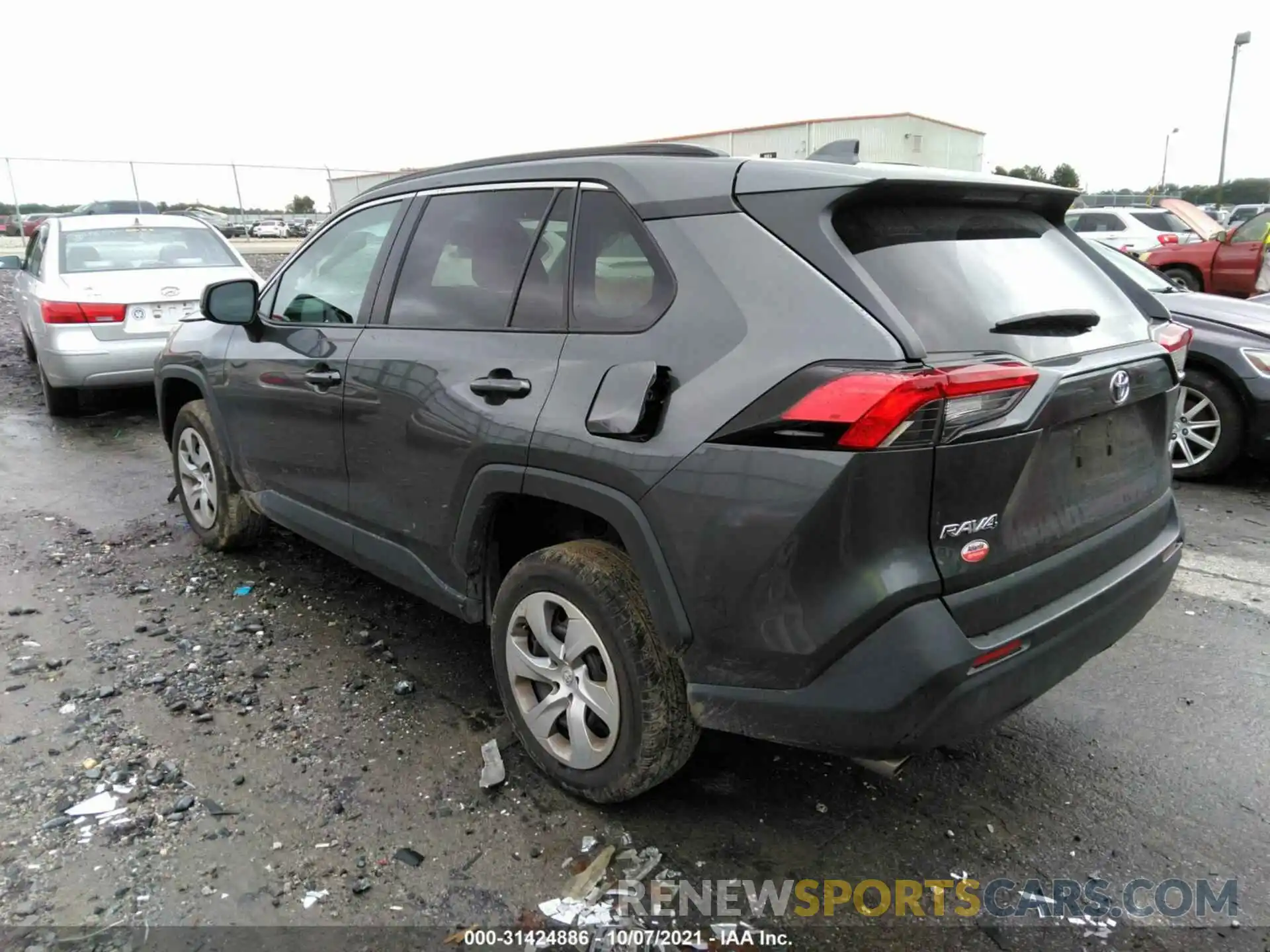 3 Фотография поврежденного автомобиля 2T3H1RFV3MC097365 TOYOTA RAV4 2021