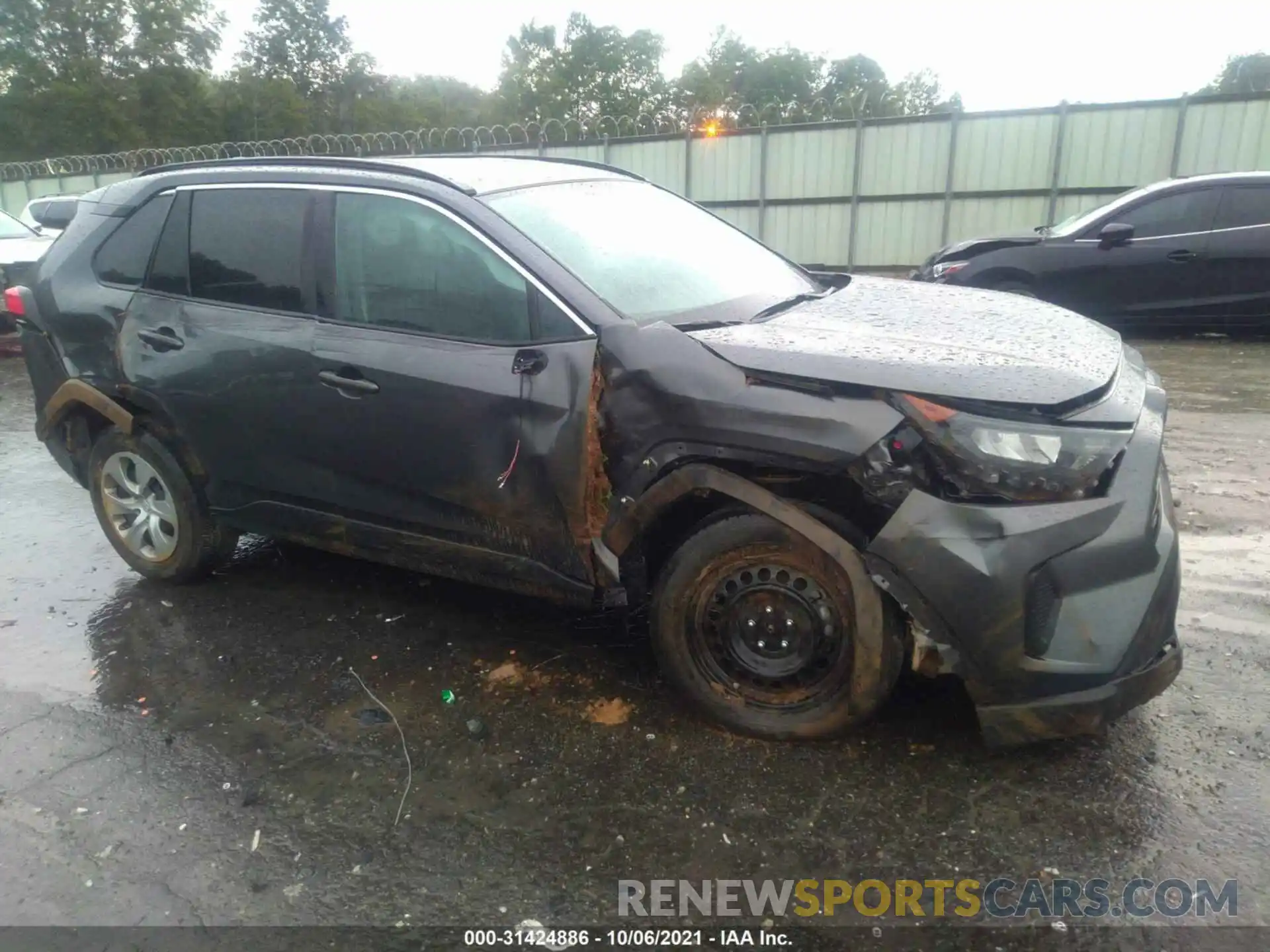 6 Photograph of a damaged car 2T3H1RFV3MC097365 TOYOTA RAV4 2021