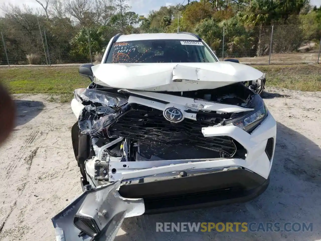 9 Photograph of a damaged car 2T3H1RFV3MC107960 TOYOTA RAV4 2021